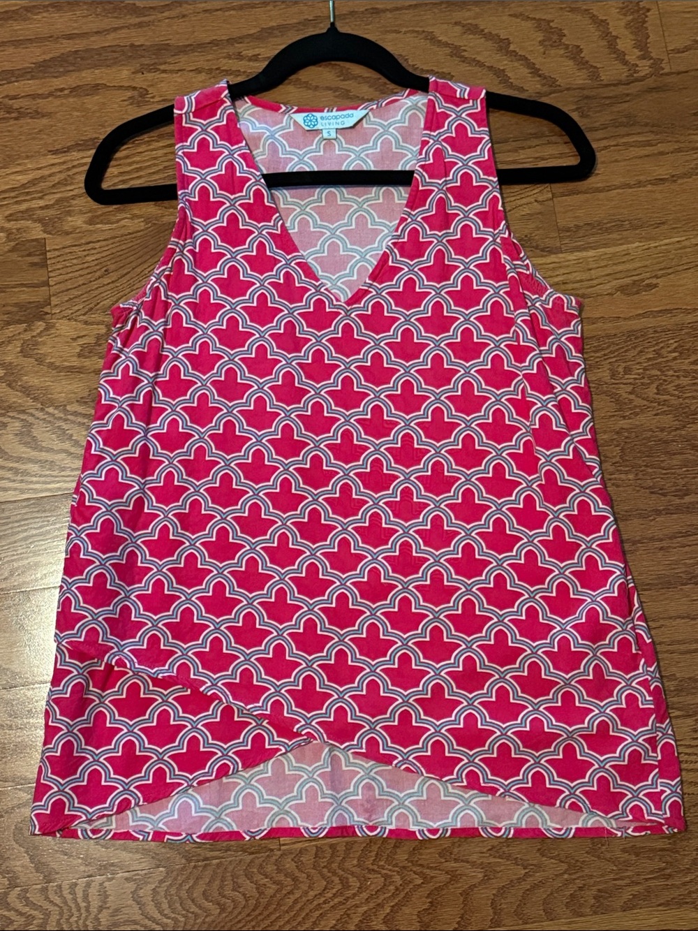 escapada Hot Pink Geometric V-Neck Tank